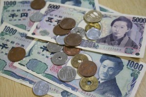 Фото банкнот и монет японской йены