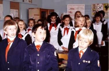 советские пионеры в школе
